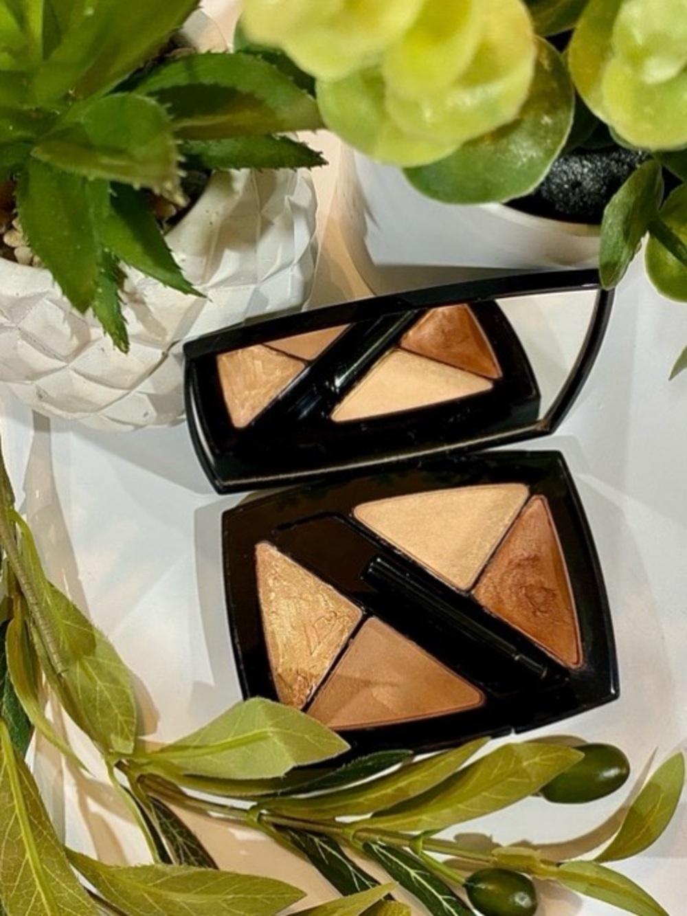 Discontinued CHANEL ΓCLATS SOLAIRES Bronzing Palette